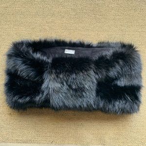 [Free People]• faux fur cowl snood